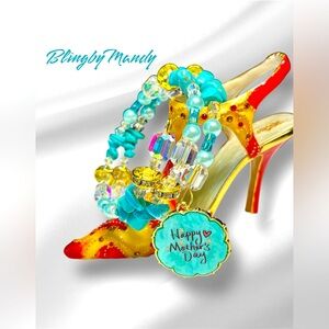 🦋Mother’s Day Memory wire cuff bracelet